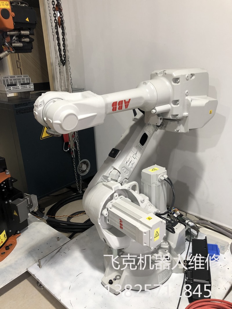 ABB六軸機(jī)器人更換機(jī)油保養(yǎng)維修 ABB六軸機(jī)器人更換機(jī)油保養(yǎng)維修